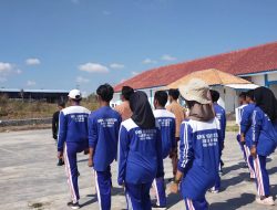 Bentuk Sikap Disiplin, Koramil 0826-13 Pasean Beri Pelajaran Peraturan Baris Berbaris Siswa SMA 1 Pasean