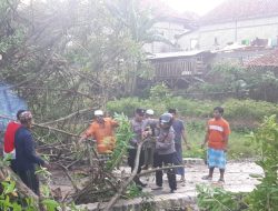 Polisi Data 5 Korban Angin Buting Beliung di Pamekasan