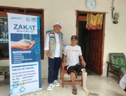 Peringati HLN ke-80, YBM PLN UP3 Madura salurkan Bantuan Alat Bantu Gerak di Pamekasan