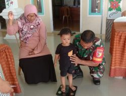 Bantu Kelancaran Pelayanan Kesehatan Babinsa Koramil 0826-06/Pademawu Laksanakan Pendampingan Posyandu