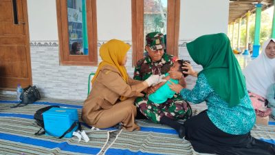 Babinsa Koramil 0826-10/Waru,Laksanakan Pendampingan Posyandu Balita dan Ibu Hamil