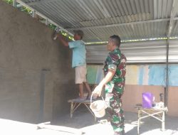 Babinsa Koramil 0826-13/Pasean Bantu Warga Binaan Bangun Garasi di Desa Tagangser Daya