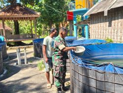 Dampingi Peternak Lele, Babinsa Larangan Perkuat Ketahanan Pangan