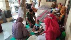 Babinsa Pamekasan Turun ke Posyandu, Kesehatan Balita Jadi Perhatian