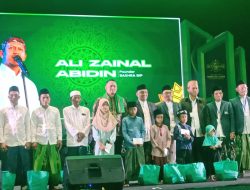 Tak Hanya Tali Asih, Bang Ali Sumbang Tambahan Rp1 Juta di Acara Maulid di Palengaan