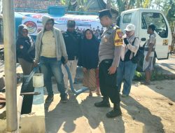 Krisis Air Belum Usai, Untuk Ketiga Kalinya PIJP Droping Air Bersih ke Warga Tlanakan